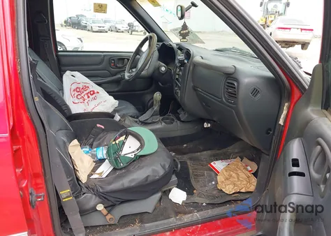 1998 GMC Jimmy Slt из США, поврежденный, VIN 1GKDT13W6W2559567